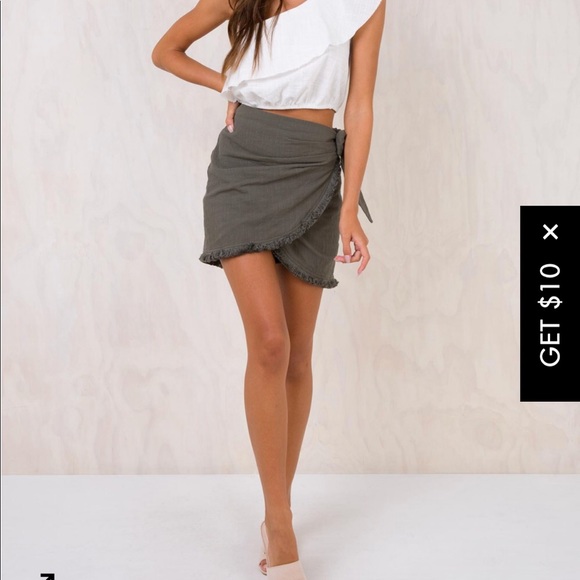 Princess Polly Dresses & Skirts - Linen skirt